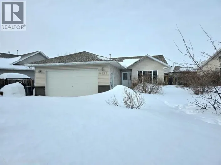 8337 103 Avenue, Peace River