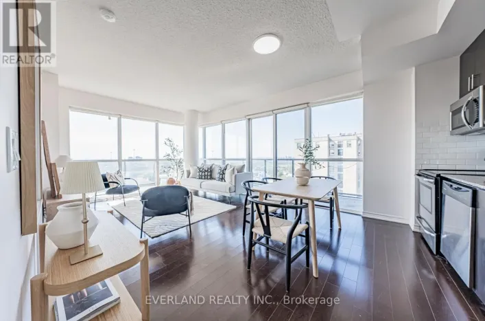 834 - 15 JAMES FINLAY WAY, Toronto