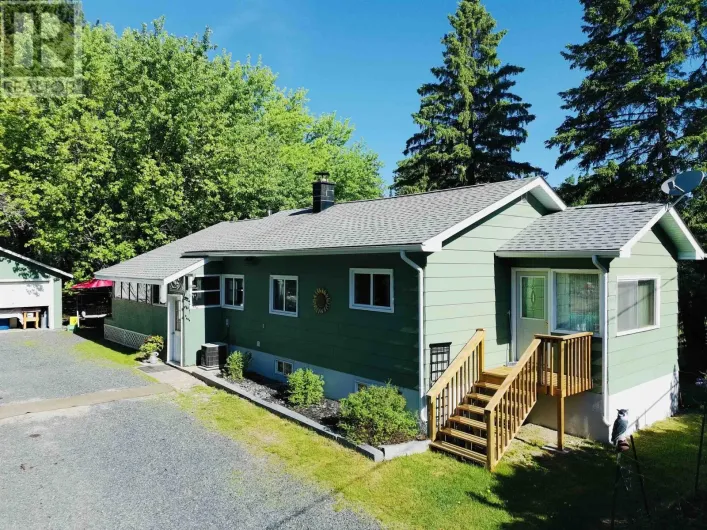 834 594 HWY, Eagle River