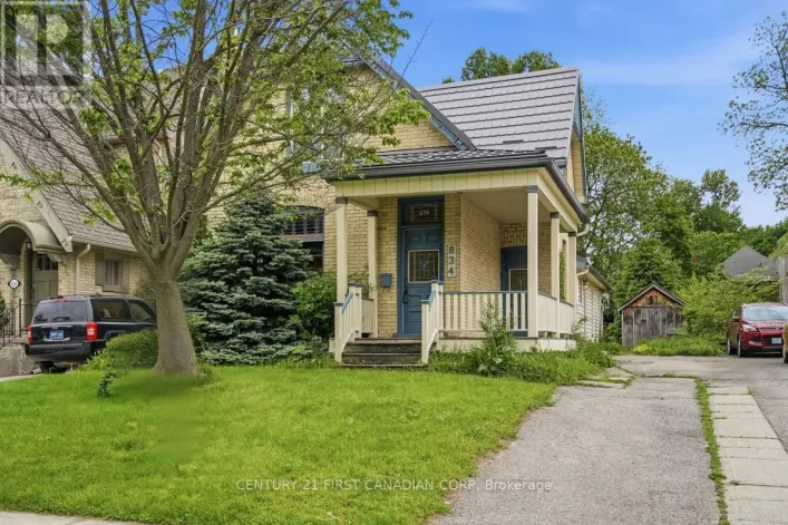 834 COLBORNE STREET, London East