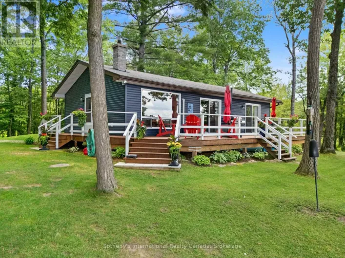 834 EASTSHORE ROAD, Georgian Bay