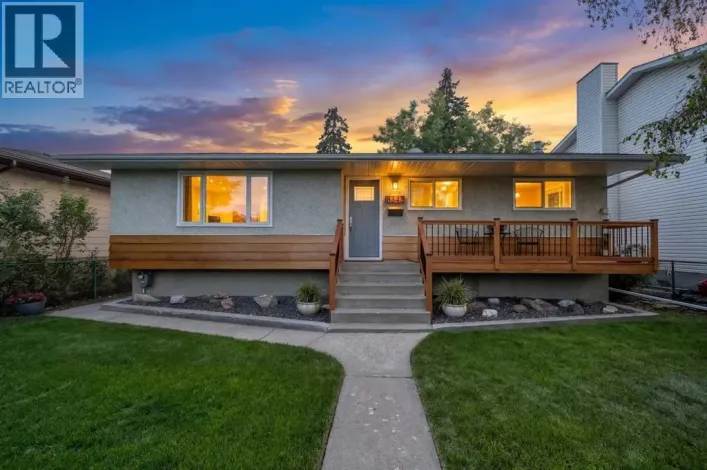 8343 48 Avenue NW, Calgary