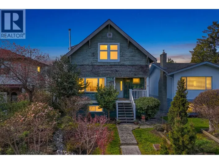 8351 14TH AVENUE, Burnaby