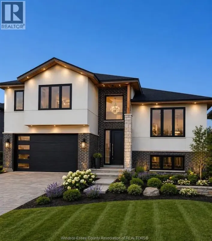 8352 ANNIE, Amherstburg