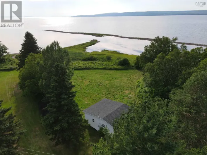 8356 East Bay Highway, Big Pond