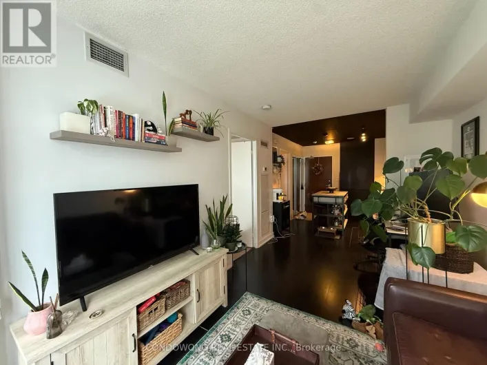 837 - 15 ICEBOAT TERRACE, Toronto