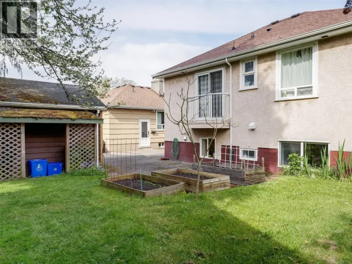 837 Villance St, Victoria