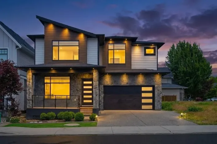 8376 209B STREET, Langley