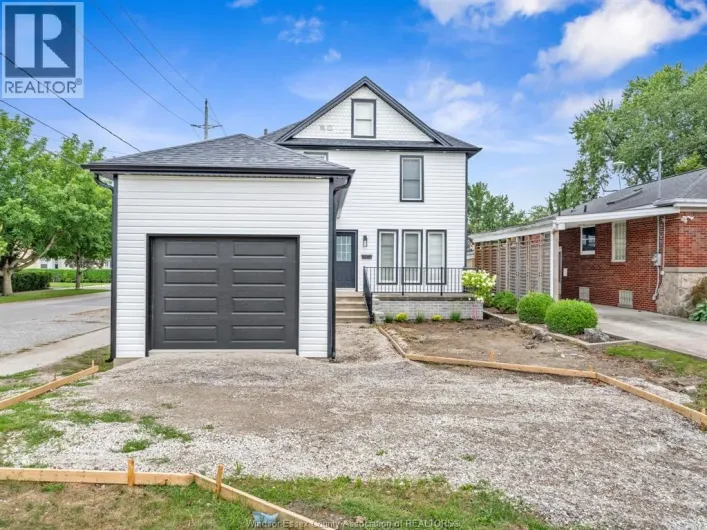 8385 RIVERSIDE DRIVE East, Windsor