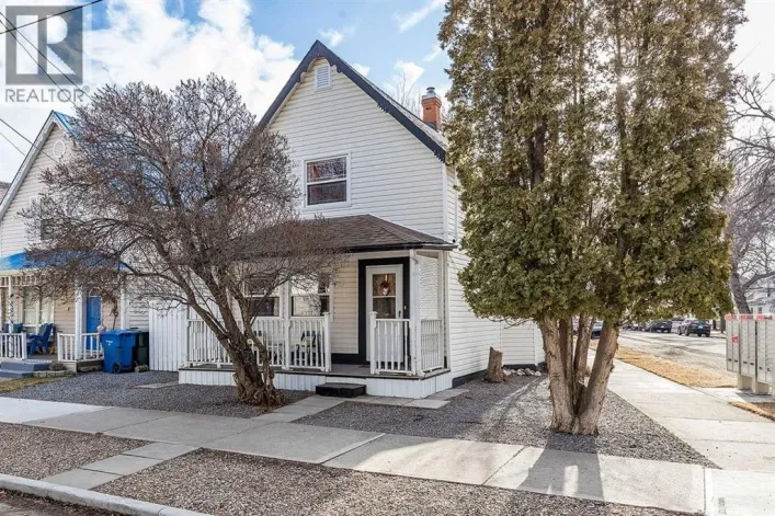 839 Balmoral Street SE, Medicine Hat