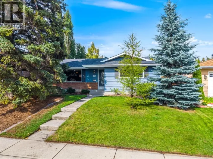 839 Lake Twintree Crescent SE, Calgary