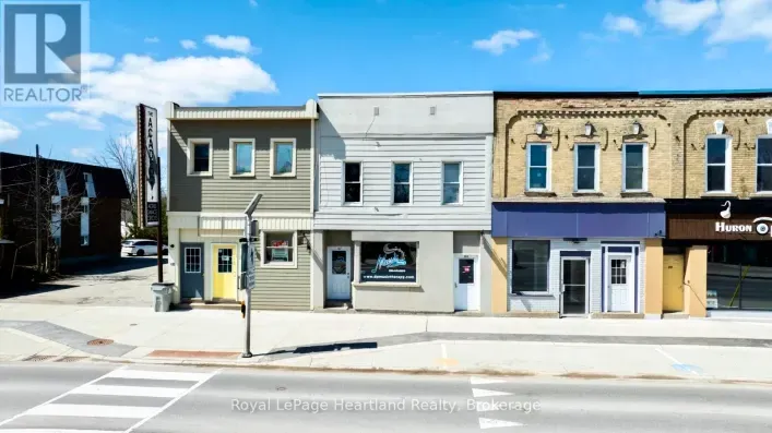 84 ALBERT STREET, Central Huron