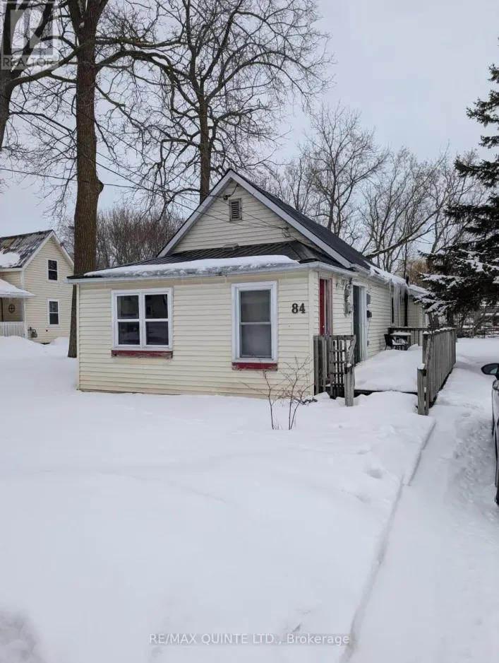 84 COLLEGE STREET, Deseronto)