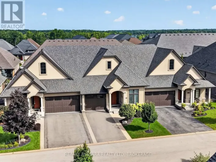 Row / Townhouse for sale: 84 GANTON TRAIL, Welland
