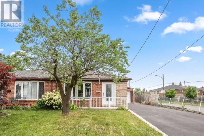 84 GOLDSBORO ROAD, Toronto