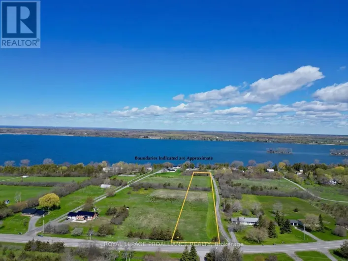 84 GRAYS LANE, Prince Edward County