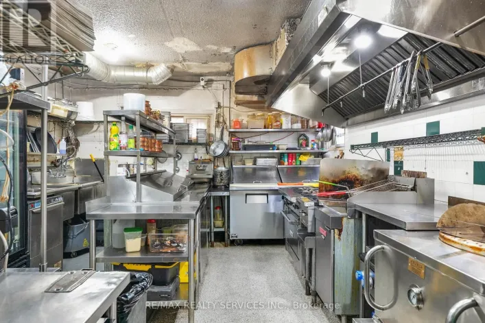 84 KING STREET W, Oshawa