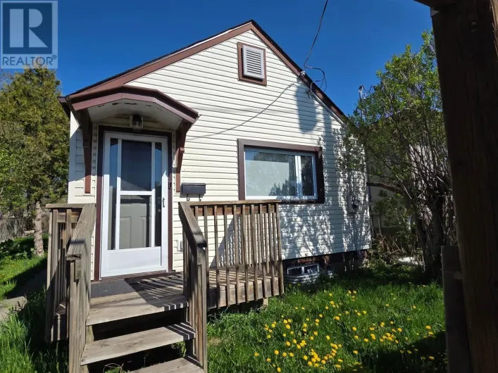 84 MACHAR AVE, Thunder Bay