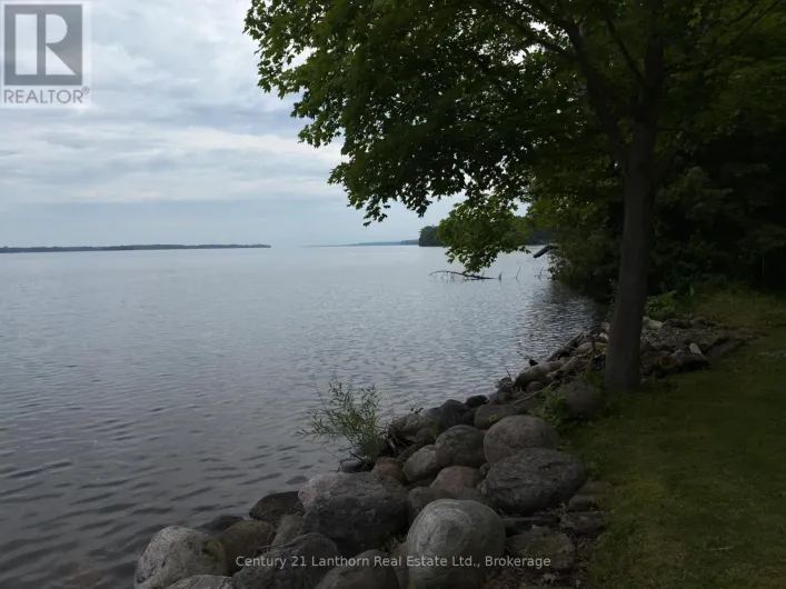 84 MOSQUITO LANE, Prince Edward County
