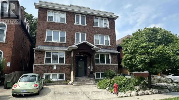 84 PROCTOR BOULEVARD, Hamilton
