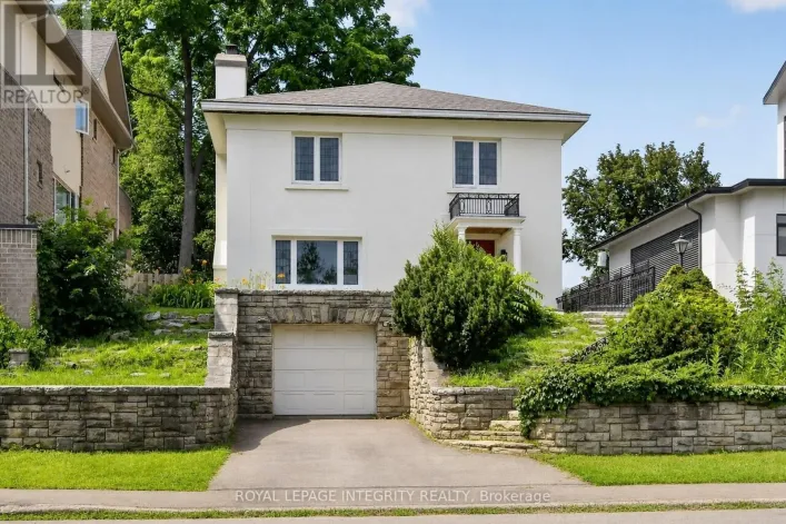 84 RIVERDALE AVENUE, Ottawa