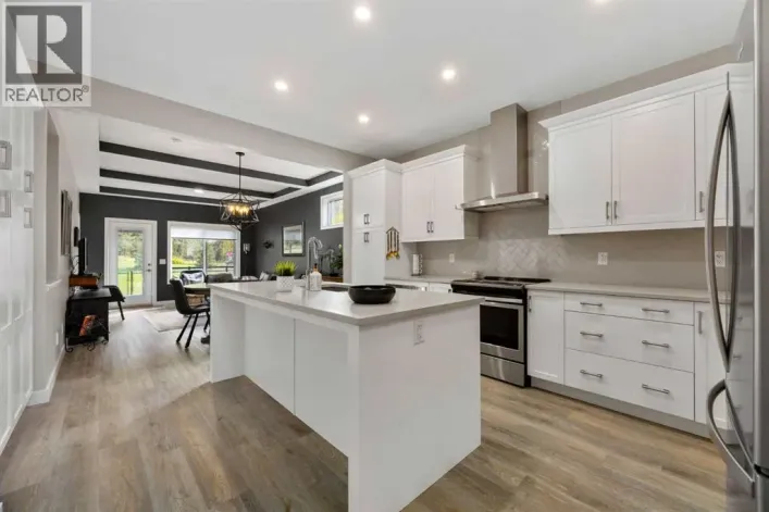 84 Riviera Court, Cochrane