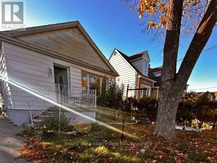 84 SEVENTEENTH STREET, Toronto