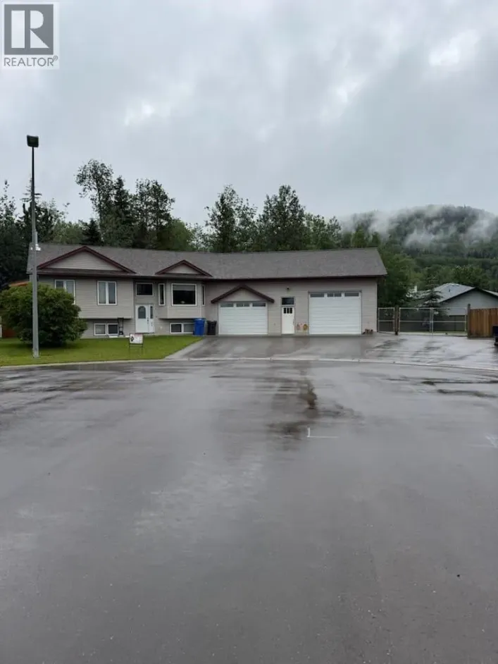 84 Wolverine Avenue, Tumbler Ridge