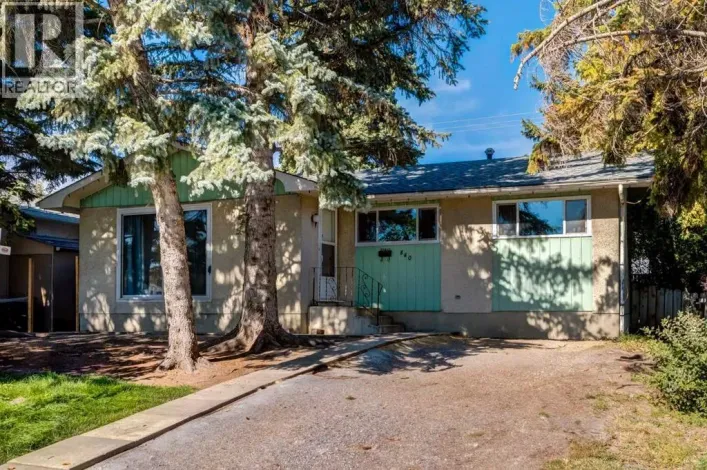 840 Raynard Crescent SE, Calgary