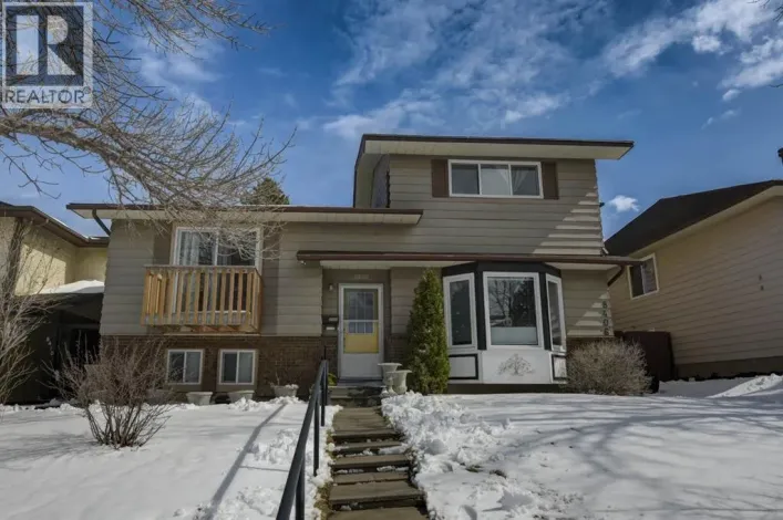 8408 Berkley Road NW, Calgary