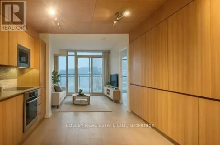 841 - 15 ICEBOAT TERRACE, Toronto