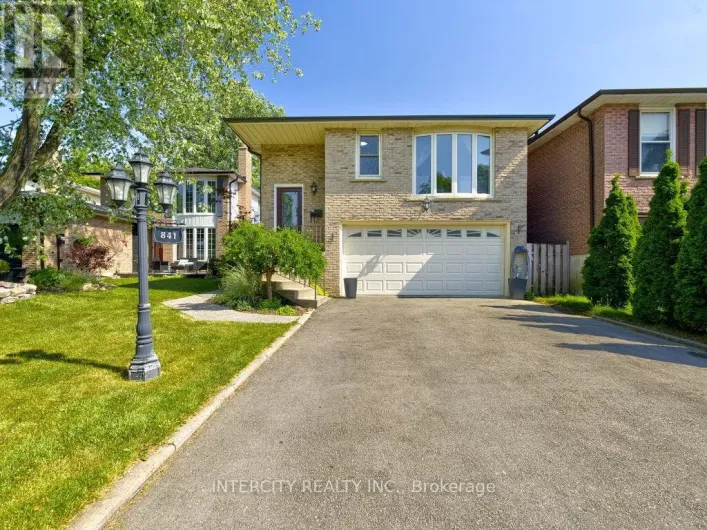 841 COULSON AVENUE, Milton