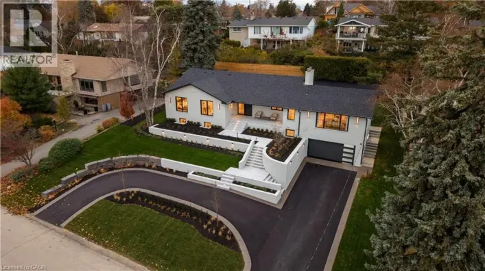 841 DANFORTH Place, Burlington