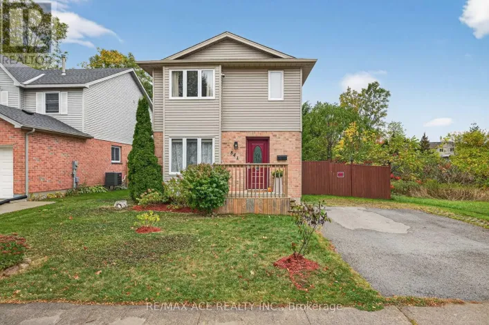 841 DEVERON CRESCENT, London South