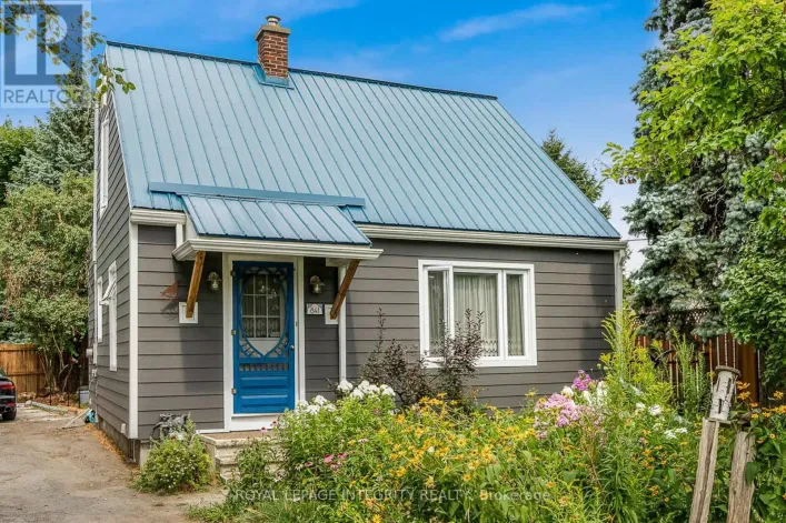 841 MERIVALE ROAD, Ottawa