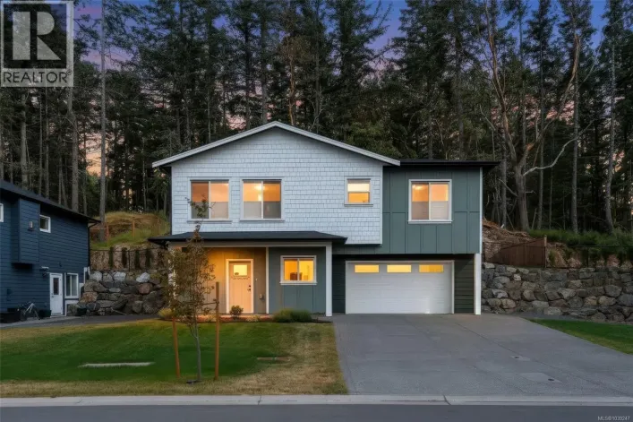 841 Tomack Loop, Langford