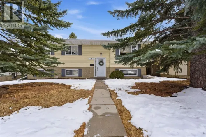 8411 Silver Springs Road NW, Calgary
