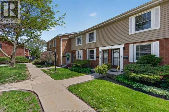 8416 LITTLE RIVER ROAD Unit# 4, Windsor