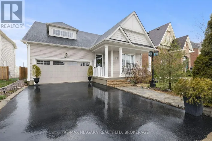 8424 MULBERRY DRIVE, Niagara Falls