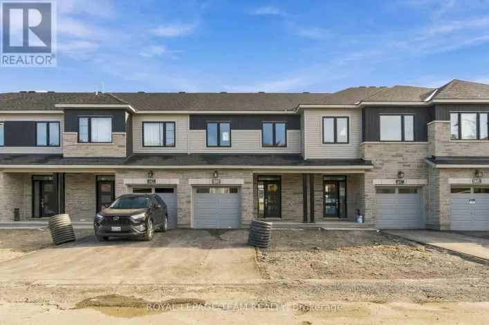 Row / Townhouse for sale: 845 FAIRLINE ROW, Ottawa