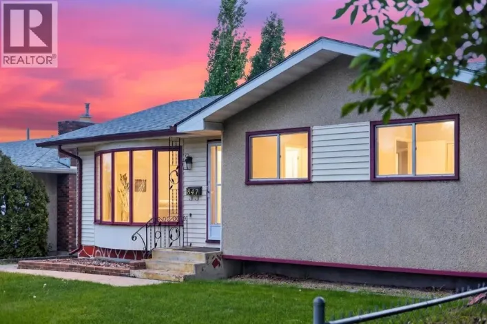847 Raynard Crescent SE, Calgary