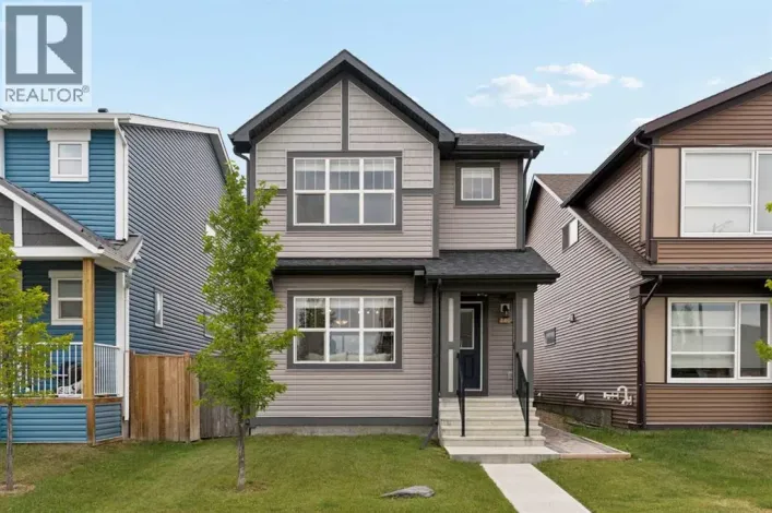 848 Chinook Gate Parade SW, Airdrie