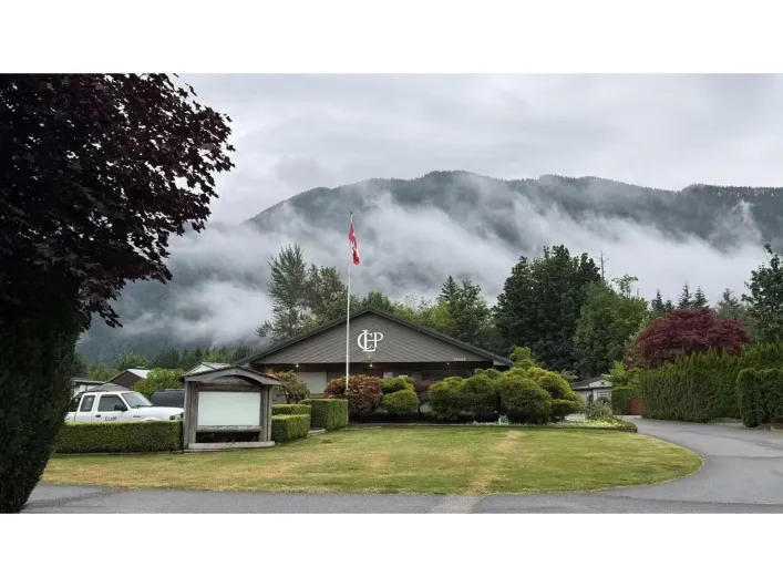 85 1436 FROST ROAD|Columbia Valley, Lindell Beach