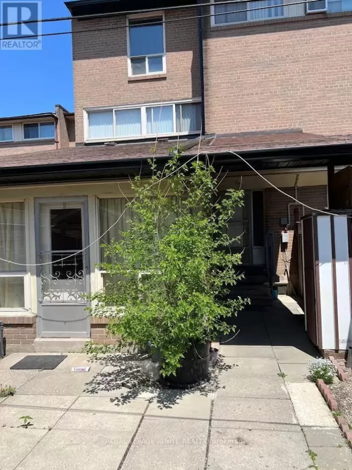 85 - 248 JOHN GARLAND BOULEVARD, Toronto