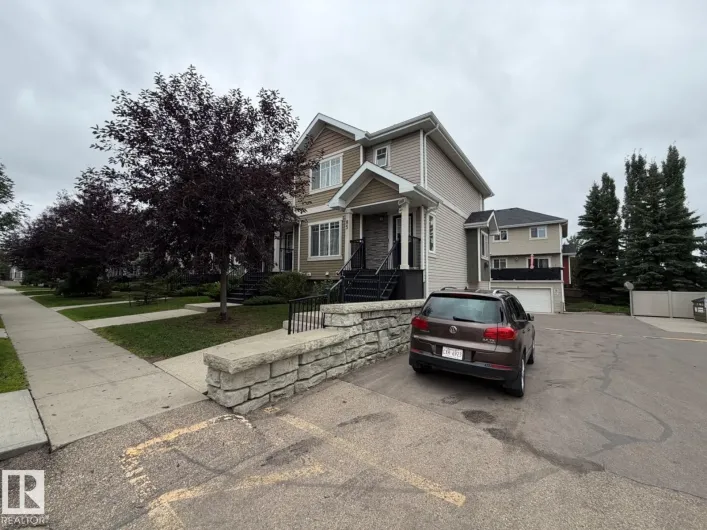 Row / Townhouse for sale: #85 9535 217 ST NW, Edmonton