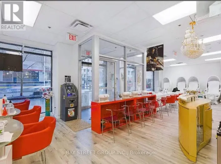 85 BLOOR STREET E, Toronto