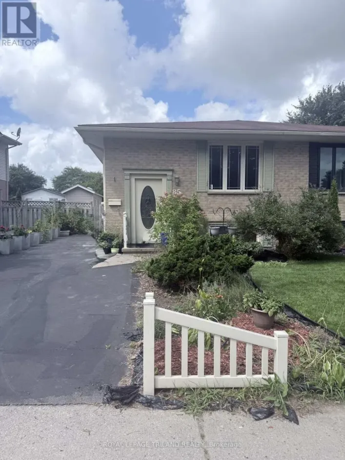 85 BONAVENTURE DRIVE, London East