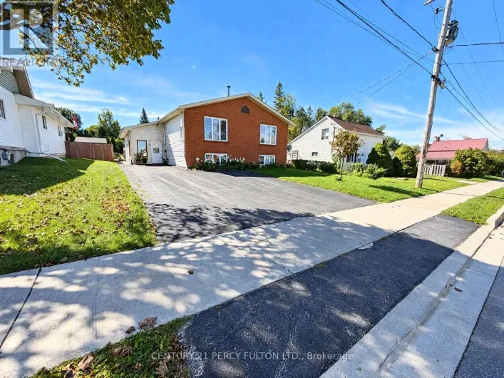 85 DENNISTON STREET, Kawartha Lakes