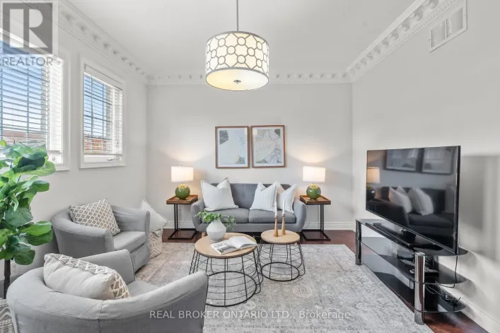 85 LAURIER AVENUE, Richmond Hill