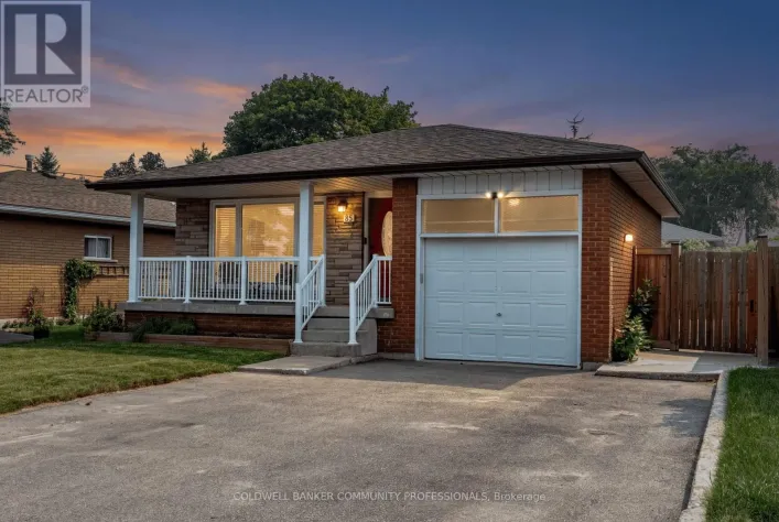 85 LAVINA CRESCENT, Hamilton